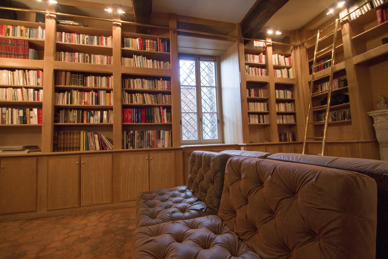Le Prieure Hotel นัวเยร์ส-ซูร์-เซอไรน์ ภายนอก รูปภาพ